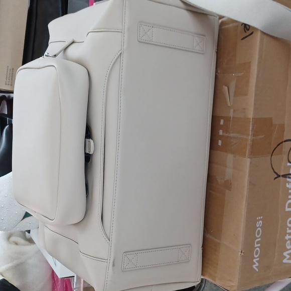 Monos Metro Duffel Vegan Leather New - Picture 11 of 16